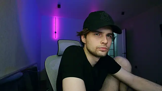 matthewglitch online show from June 10, 6:07 pm