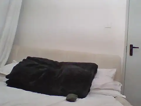 Snapshot of Ebony_Kenya255 chatting on June 12, 3:05 am Ebony Kenya255 online show from June 12, 3:05 am