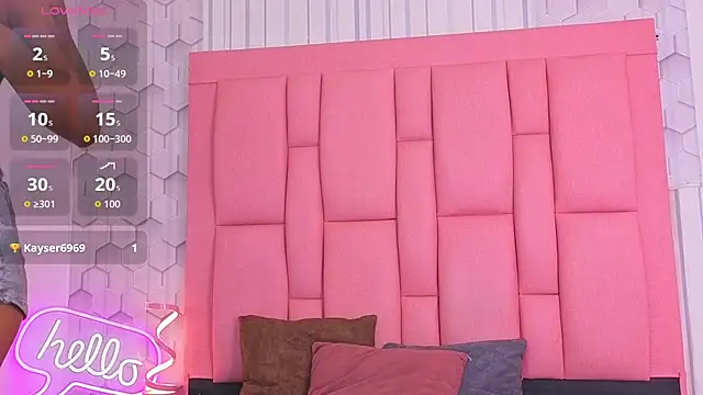 emelysweett online show from June 25, 11:37 am