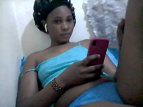 Snapshot of Afrikanshe chatting on June 13, 9:07 am Afrikanshe online show from June 13, 9:07 am