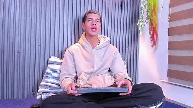 Tyler Noir online show from June 12, 12:59 pm