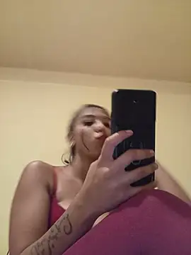 Anamariaby27 online show from July 11, 9:38 pm
