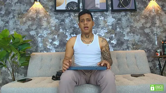Alejandro and Deiby online show from June 17, 10:39 am