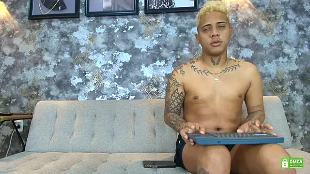 Alejandro and Deiby online show from July 2, 10:43 am