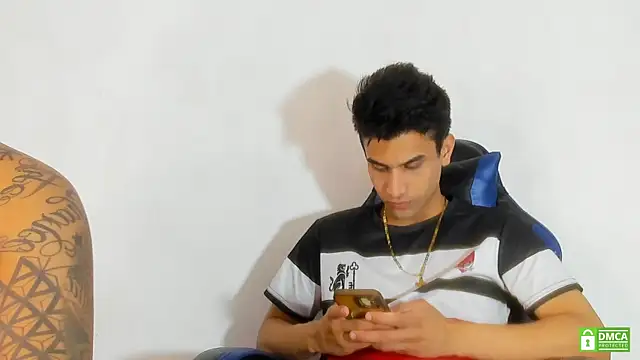 Alejandro and Deiby online show from July 23, 7:56 pm