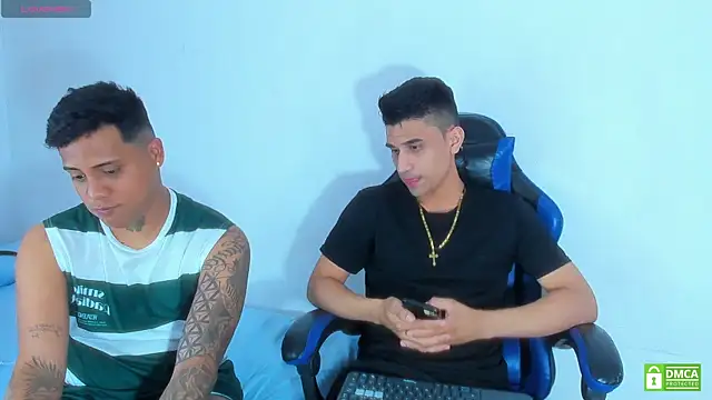 Alejandro and Deiby online show from July 28, 8:12 pm