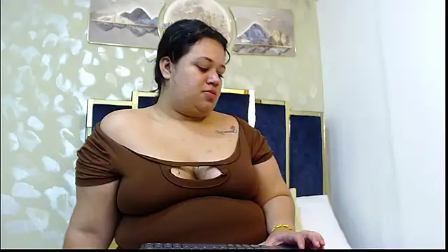 Snapshot of LunaaVelvets chatting on June 13, 12:47 pm LunaaVelvets online show from June 13, 12:47 pm