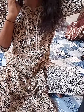 Snapshot of simran_kaur01 chatting on June 12, 5:17 am simran kaur01 online show from June 12, 5:17 am