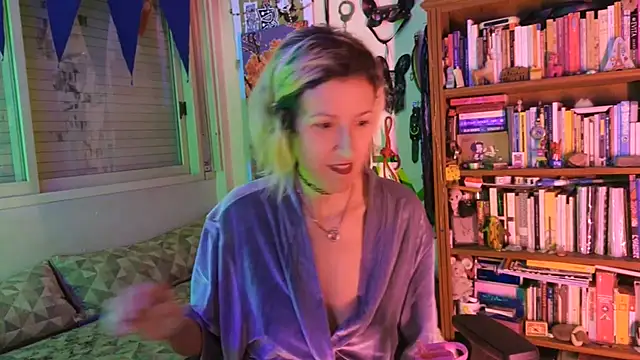 Snapshot of mina_here chatting on July 22, 11:07 pm mina here online show from July 22, 11:07 pm