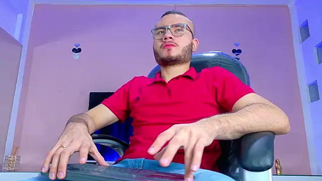 Snapshot of Matia_Zelvya chatting on July 6, 11:40 am Matia Zelvya online show from July 6, 11:40 am