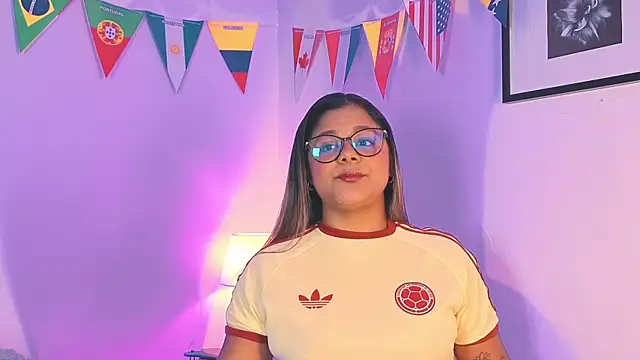 Snapshot of Chelseea_bluey chatting on July 3, 9:43 pm Chelseea bluey online show from July 3, 9:43 pm