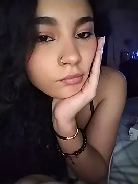 Kittyytinaa online show from June 21, 3:20 am