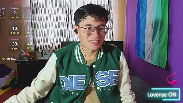 Angelito Twink online show from June 21, 8:44 pm