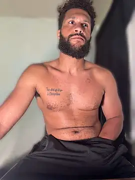 Snapshot of HungStr8Lightskin chatting on June 27, 3:50 pm HungStr8Lightskin online show from June 27, 3:50 pm