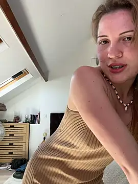 blanchevalmont online show from June 17, 1:56 pm