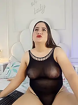 Lilawesst online show from June 13, 11:52 am
