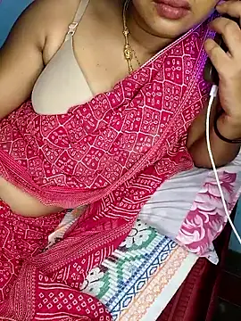Snapshot of vanireddy_telugu143 chatting on June 13, 5:33 pm vanireddy telugu143 online show from June 13, 5:33 pm