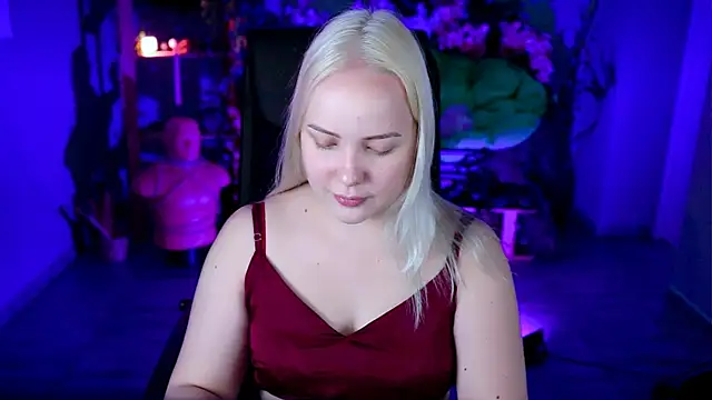 stellawatts online show from July 12, 12:07 pm