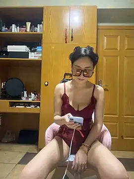Snapshot of Chuchun168 chatting on July 6, 3:03 pm Chuchun168 online show from July 6, 3:03 pm