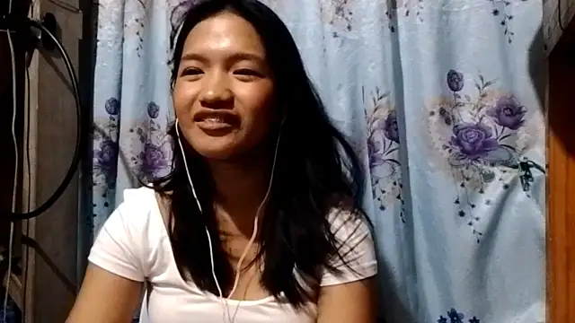 Snapshot of AmberFrederick chatting on June 15, 12:29 pm AmberFrederick online show from June 15, 12:29 pm