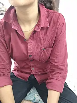 Snapshot of Ritika_jha01 chatting on June 14, 5:42 am Ritika jha01 online show from June 14, 5:42 am