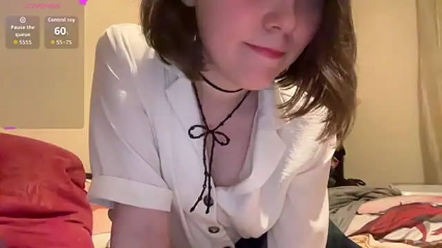 Hilda Valentine online show from July 24, 8:18 pm