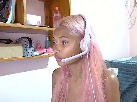 blasianbarbie  online show from June 13, 2:48 pm