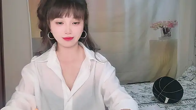 Yesqiko online show from June 24, 2:49 pm