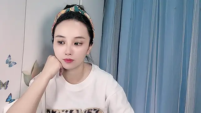 Yesqiko online show from June 26, 2:43 pm