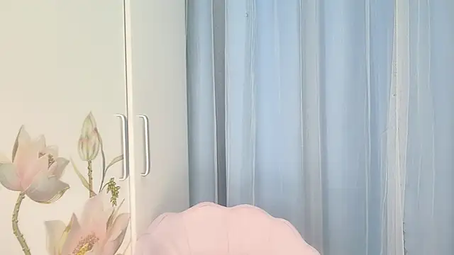 Yesqiko online show from June 27, 4:23 pm