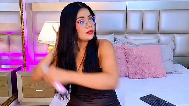 AliceLavenders online show from July 28, 2:57 pm