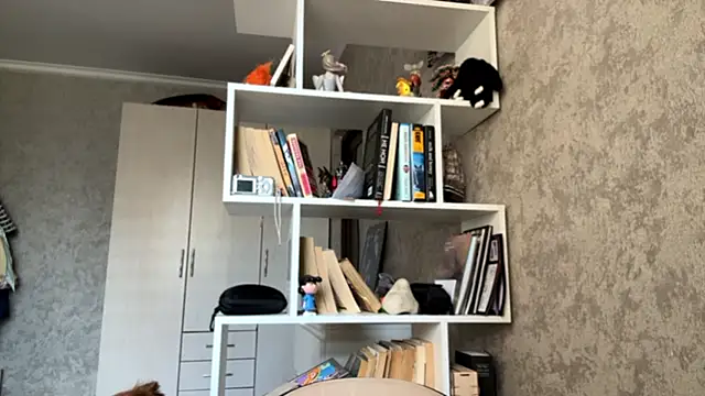 Mollybeans online show from July 8, 2:10 pm