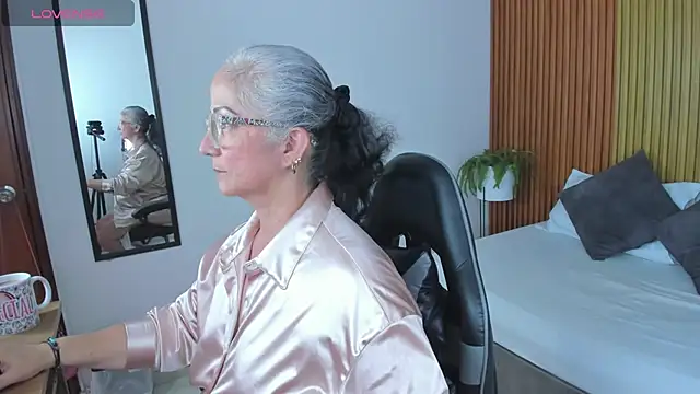 Snapshot of catalina_villan chatting on June 25, 6:45 pm catalina villan online show from June 25, 6:45 pm