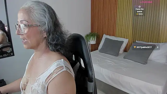 Snapshot of catalina_villan chatting on June 29, 7:25 pm catalina villan online show from June 29, 7:25 pm