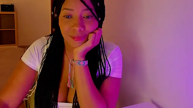 Snapshot of NicolePasqualott chatting on October 13, 8:09 pm NicolePasqualott online show from October 13, 8:09 pm