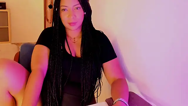 Snapshot of NicolePasqualott chatting on October 19, 7:47 pm NicolePasqualott online show from October 19, 7:47 pm