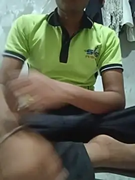 Snapshot of Adityasighn chatting on June 25, 4:55 pm Adityasighn online show from June 25, 4:55 pm