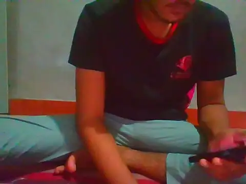 Snapshot of Adityasighn chatting on August 3, 10:54 am Adityasighn online show from August 3, 10:54 am