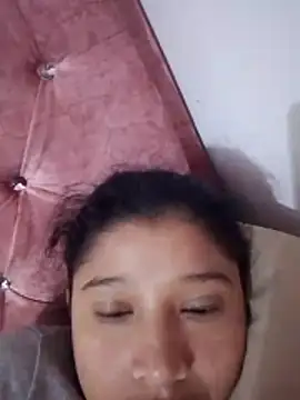 Snapshot of Nati_linda chatting on June 15, 9:50 pm Nati linda online show from June 15, 9:50 pm