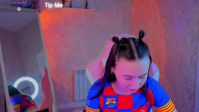  Kiki angelll  online show from June 20, 2:14 am
