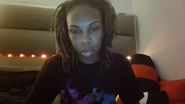 Snapshot of Opal_Rainbow chatting on November 18, 12:05 am Opal Rainbow online show from November 18, 12:05 am