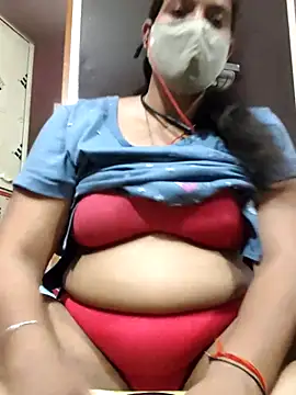 Hot Darling001 online show from July 17, 3:57 am