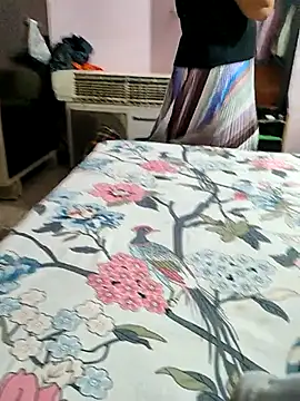 Hot Darling001 online show from August 5, 4:32 pm