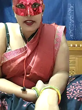 Hot Darling001 online show from August 6, 9:00 am