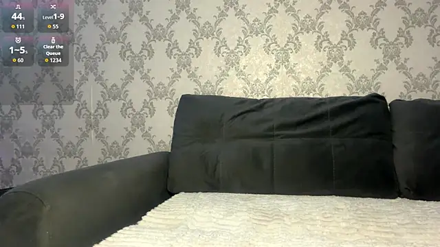 SweetEmber  online show from July 29, 1:15 am