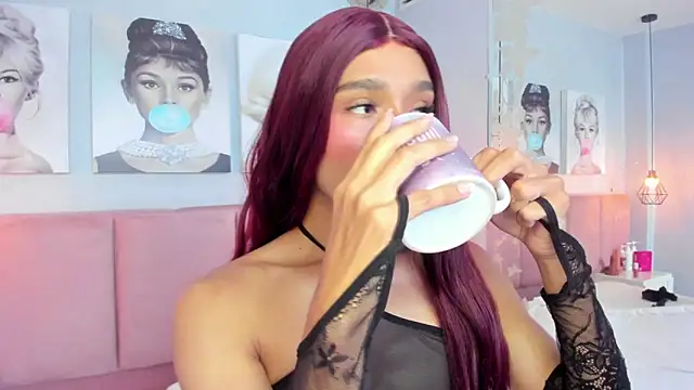 skinny dolltrans online show from June 19, 9:07 pm