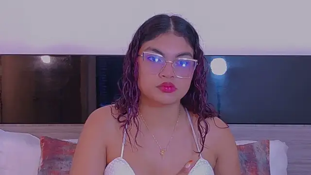MelodyAlvarez online show from June 20, 11:46 am