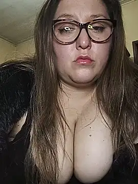 solcurvytriplxx online show from July 21, 1:19 am