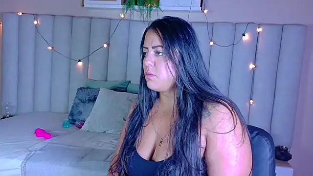 ShelyEvans   online show from July 1, 12:23 am