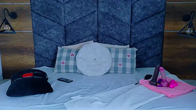 ShelyEvans   online show from July 6, 1:13 am